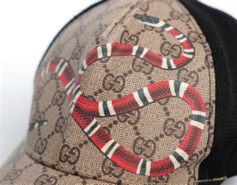 casquette gucci serpent noir|gucci snakes.